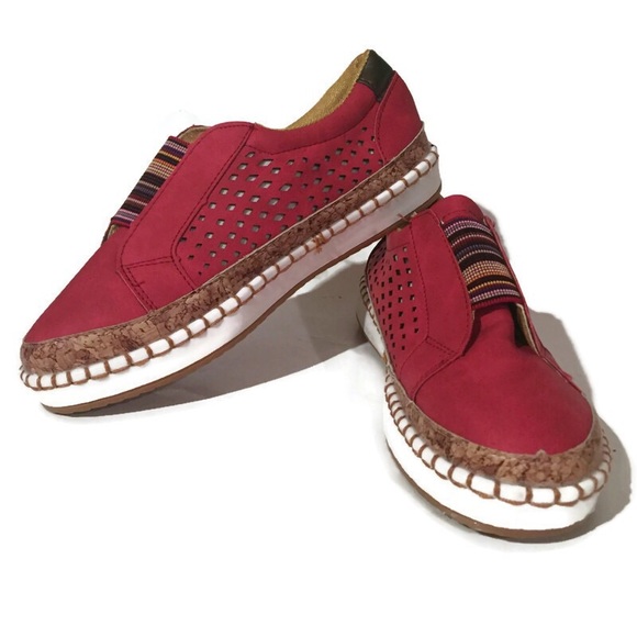 Women Breathable Hollow Out Flat Loafers - Picture 3 of 8